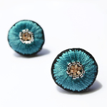 ＜Stella～遊び好きの星～＞刺繍ピアス◎ビリジアングリーン◎2way★ロングポスト/アレルギー対応変更可能