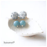 刺繍のイヤリングorピアス《カロライナブルー》