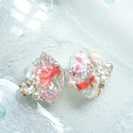 氷付け金魚のピアス