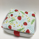 再販♡いちご柄の保冷剤ケース付きランチベルト