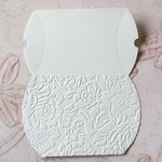 ギフトボックス　4個セット　Pillow Box Poppy (M) ホワイトパール　ボックス　箱