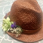 帽子の花飾り