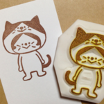 消しゴムはんこ　りんごの王様☆ねこかぶりはんこ☆