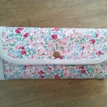 長財布〜小花／赤ピンク／布製／コットンリネン～