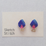 cobalt blue×triangle刺繍ピアス