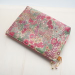 Ｒさまご同梱専用ページ　LIBERTY　Margaret Annie　36P 　ビニコの中布・ポケット(1＋2分割)・マチ付ポーチ&　WE　ｗファスナー中布ポケット　ペンケース
