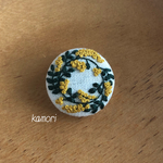 [再販]手刺繍くるみボタン (ミモザリース⁂白)