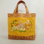 木苺♢野の花♢ミツバチ♢刺繍トートバッグ