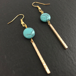 再再…販❗️NEW! ターコイズ✖️メタルスティックのゴールドピアス／イヤリング