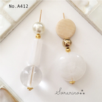 No.A412 White ストーンのアシンメトリーピアス / イヤリング