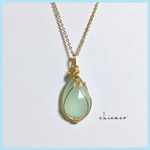 宝石質天然石カルセドニのペンダント sea blue