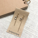 アシンメトリーなピアス