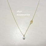arabesque simple asymmetry necklace