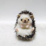 形が変えれる！？ミニハリネズミのぬいぐるみ
