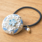 5つのお花の手刺繍ブローチ&ヘアゴム