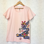 【送料無料】レディースTシャツ/手染め紅型の「流れる星と桜」（ピンク）