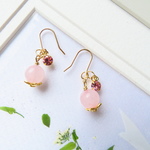 ピンク、ローズクオーツピアス/イヤリング