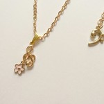 【再々販】花咲く音楽♪★花×ト音記号★ゴールド色★ネックレス他