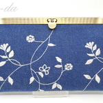 (747) 素敵な刺繍の文鎮口金長財布◇野花
