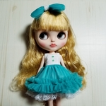 再販☆ブライス☆アウトフィット☆フリルワンピ☆ピーコックグリーン