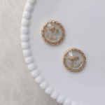 ＊new color＊ かすみ草のオーロラホワイトイヤリング/ピアス
