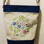 野の花刺繍のショルダーバック