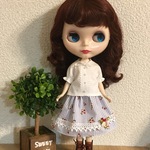 22センチドール フレアースカート ストライプと小花