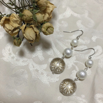 アンティークフラワーピアス