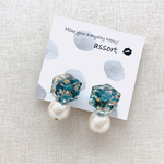 【一点限り】ベージュ クラシカルピアス