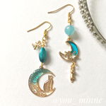 宇宙/月想う猫/天然石のピアス・ノンホールピアス