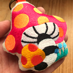 ２本のキノコのクッションチャーム⑦