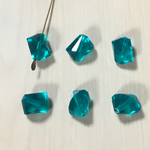 VINTAGE EMERALDGREEN DESIGN BEADS