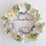 ハリネズミとちょうちょのSmile 紫陽花リース