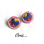  サークル花びら刺繍ピアス