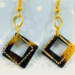 ひし形のべっ甲柄 ピアス