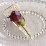 真紅の薔薇一輪ポニーフック