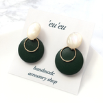 オパールシェル カボション×グリーン ウッド ピアス/イヤリング