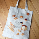 ふんわりパンの 羊毛刺繍トート☆