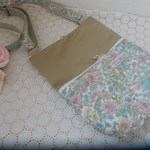 エミリー＆超撥水ナイロン❛ベージュ❜でたて長ショルダーＳサイズ