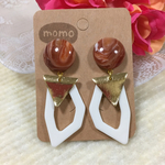 大人可愛い！マーブルカボション×ホワイトピアス・イヤリング♡