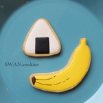【オーダー品】 おにぎり（大）　バナナ（大）　アイシングクッキーブローチ