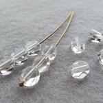 ヒカリにかざすと何が見える？　チェコビーズ　6mm 10個 　