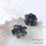 紫陽花のレジンピアス〔ブルーパープル〕