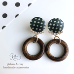 大人の水玉×ウッドピアス