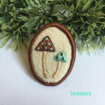 チョコミントきのこ刺繍ブローチ✴︎82