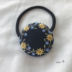 小さな向日葵 刺繍ヘアゴム ブローチへ変更可能
