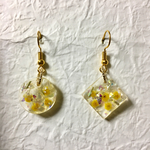 ★SALE★ミモザのアシンメトリーピアス