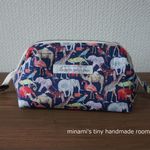 再販♡　ワイヤー口金使用　ガバッと開くポーチ　リバティ　<Queue for the Zoo>（キュー・フォー・ザ・ズー）