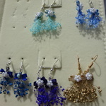 夏色系：かすみ草花束のイヤリング、ピアス　