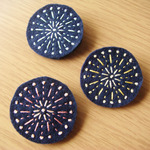刺繍ブローチ　打ち上げ花火
